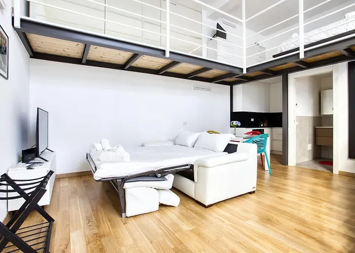 Joivy Charismatic 1-bed Flat With Parking