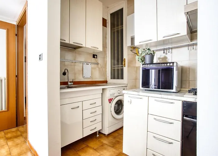 Joivy Adorable 1 Bed Flat Near Centre * Milano