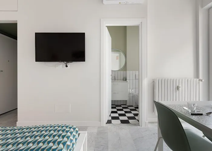 Comfy X2 - 1,1 Km Far From Iulm University! Appartement