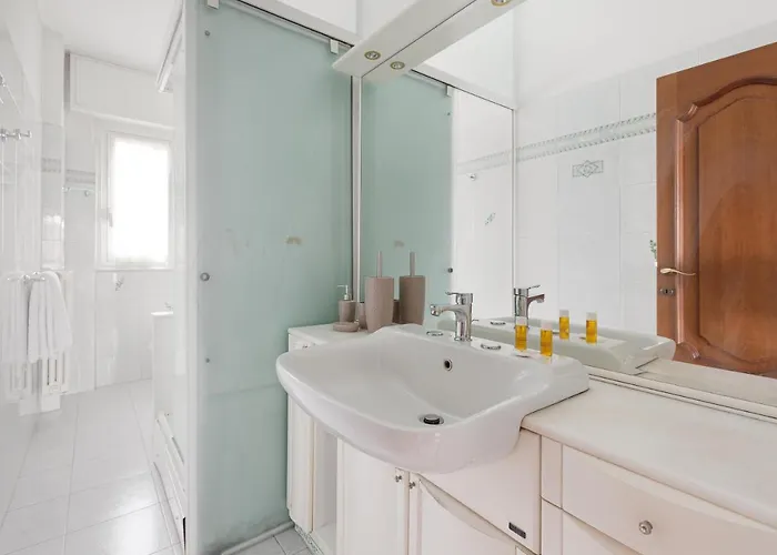 Guesthost - Bonola Mm1 Comfy Apartmán