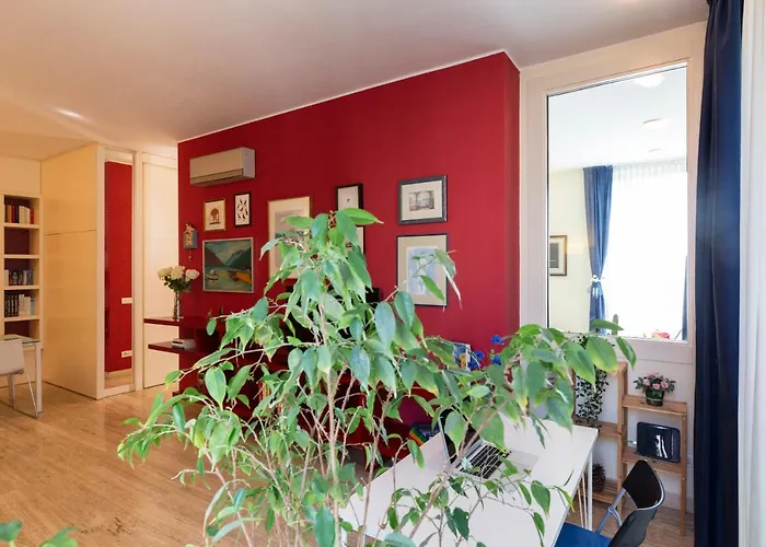 Twins - Tolstoj District Apartment Milan