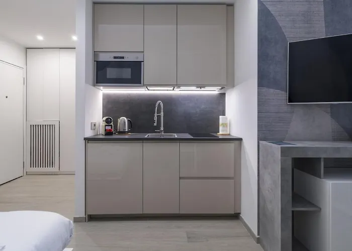 Apartment Easylife - - Redi 28 - Porta Venezia