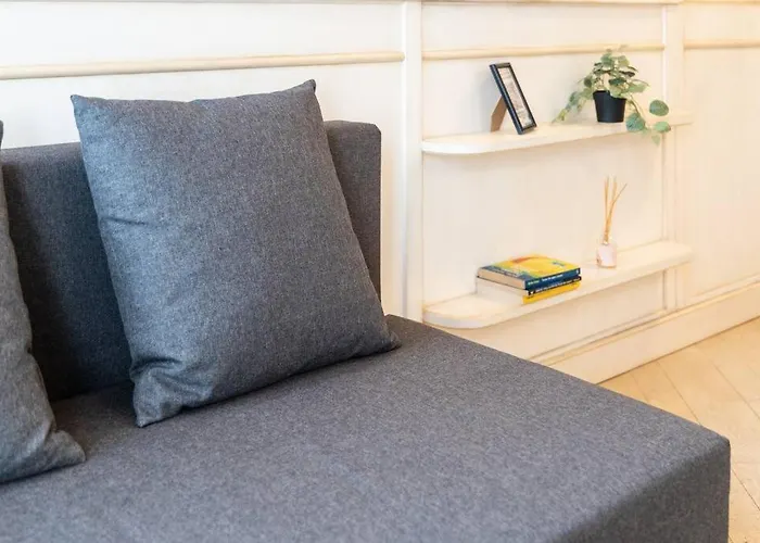 Colonne's Nest - Cozy And Silent With Ac Apartment *