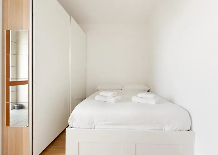 Comfy X3 - With Balcony * Milaan