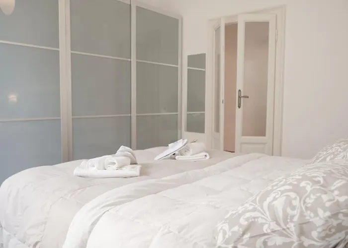 ****buenos Aires Luxury -5 Min. Duomo Otel Milano