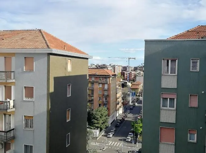 Gef House - Bande Nere * Μιλάνο