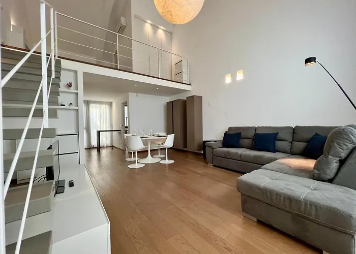 Modern Loft Lägenhet Milano