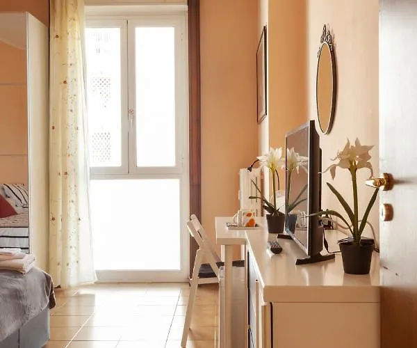 大教堂一刻钟旅馆