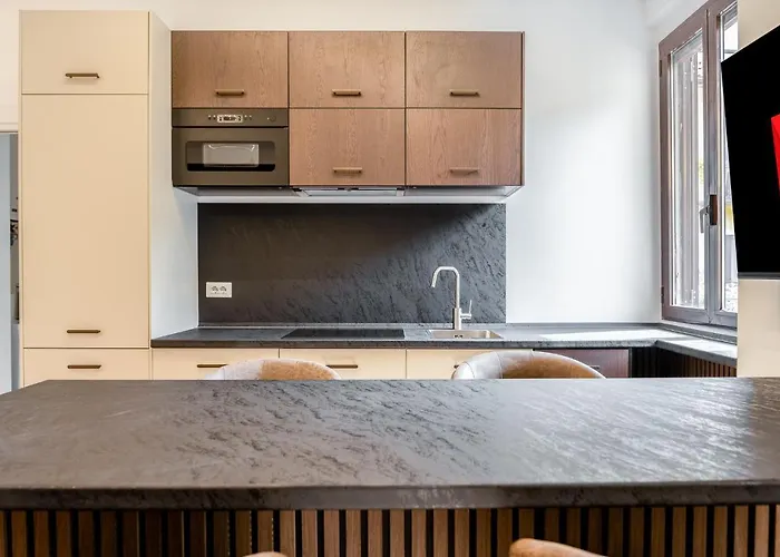 Bilocale Moderno - Center Milano