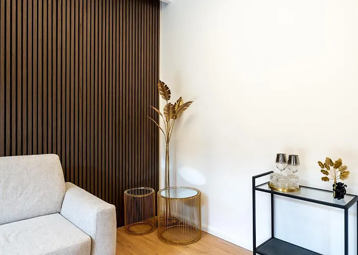 Bilocale Moderno - Center Milano
