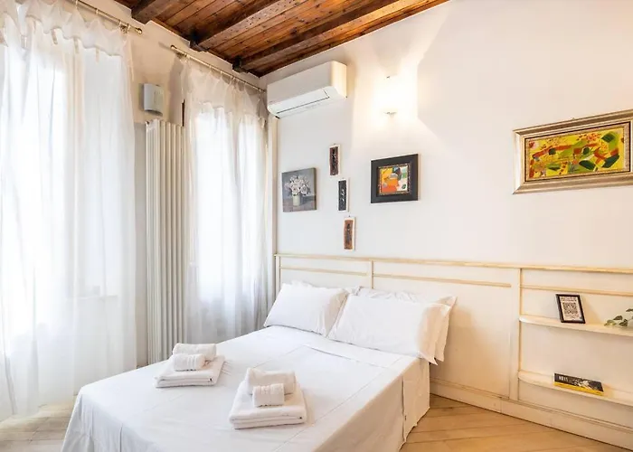 Colonne's Nest - Cozy And Silent With Ac Apartment *