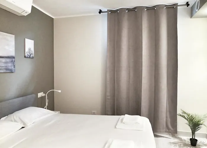 Luxury Near Niguarda Graziano39 * Milaan