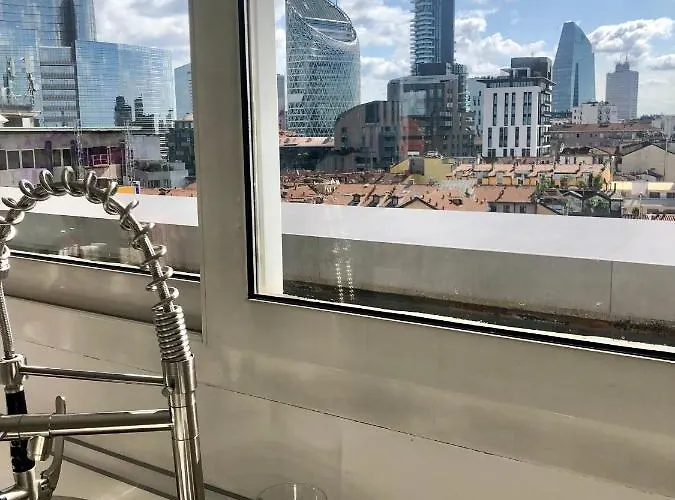 Attic 9th Floor With 2 Terrace In Center Brera With Amazing View 아파트 *