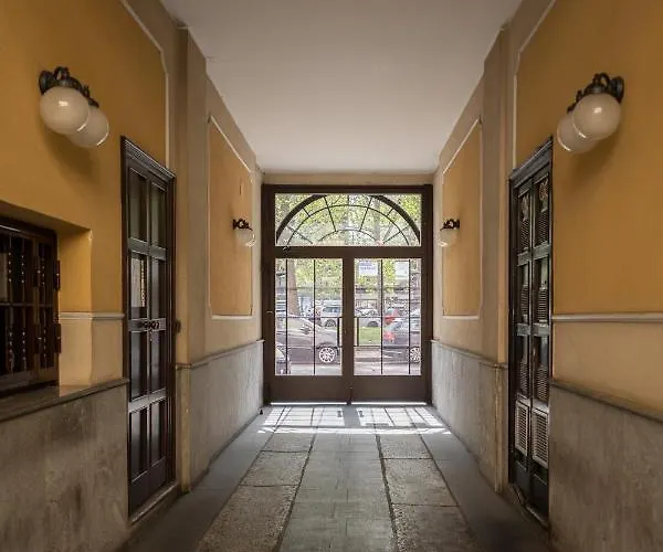 Bilocale Moderno - Center Milano