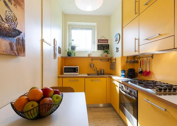 Twins - Tolstoj District Apartment Milan