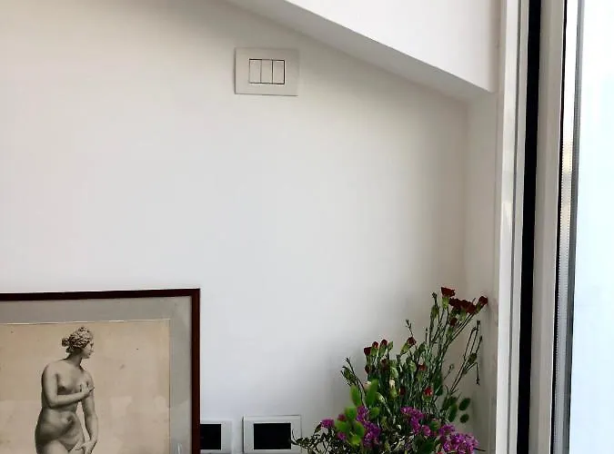 아파트 Attic 9th Floor With 2 Terrace In Center Brera With Amazing View 밀라노