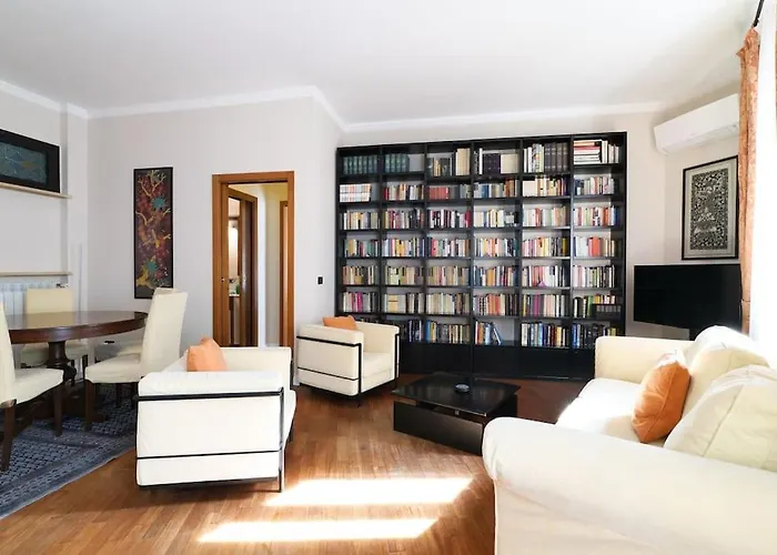 Large And Elegant In Missori Duomo Apartament Mediolan