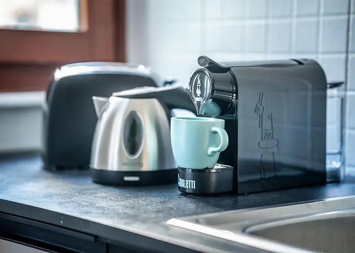 Citylife Apartment- Metro Access - 2 Bedrooms *