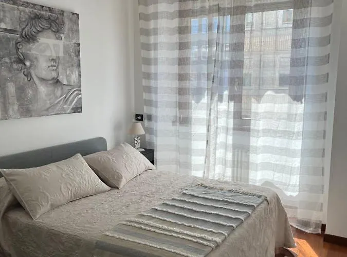 Rebecca's Collection: Repubblica Apartman *