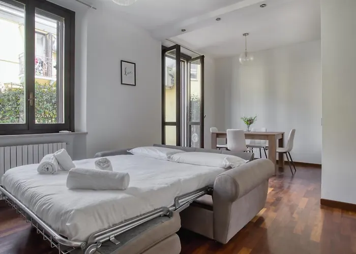 Joivy Tasteful Flat With Balcony *