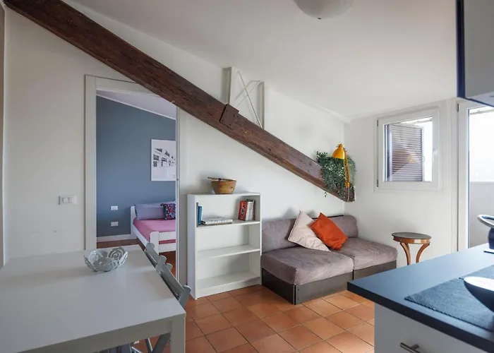 Xenia - Newly Renovated Flat In Fiera Area