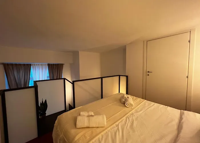Regina In Porta Romana 2 - Sky Tv, Wifi E Breakfast Box *