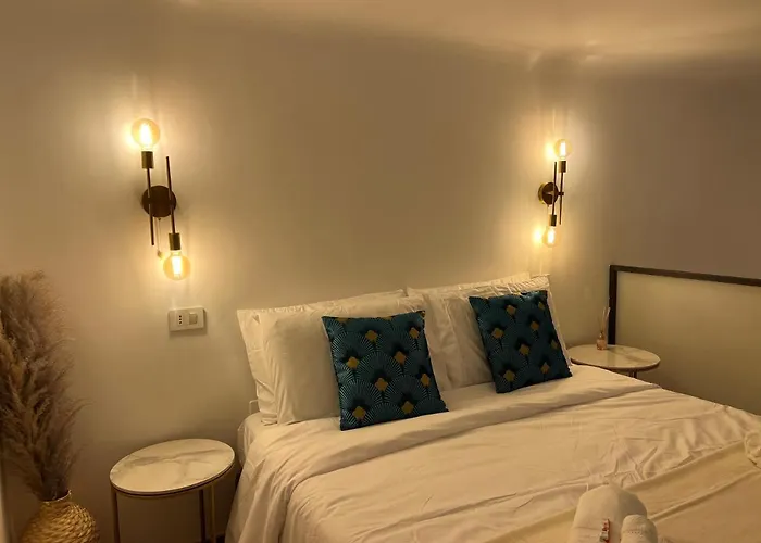 Regina In Porta Romana 2 - Sky Tv, Wifi E Breakfast Box Milano