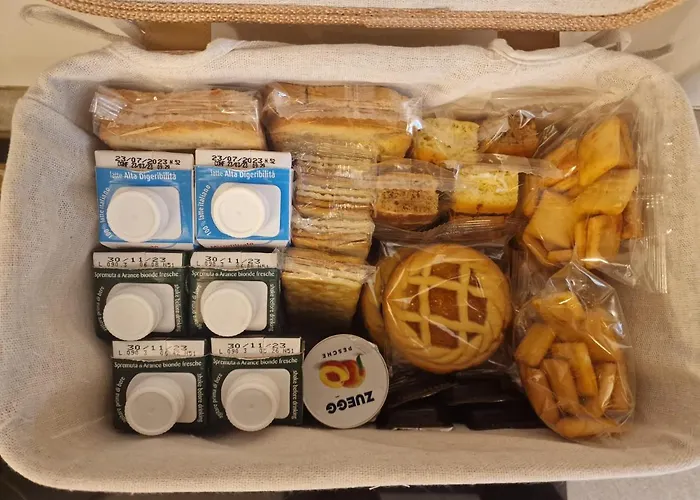 Regina In Porta Romana 2 - Sky Tv, Wifi E Breakfast Box Appartamento