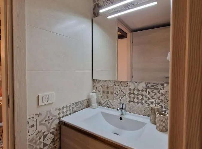 Regina In Porta Romana 2 - Sky Tv, Wifi E Breakfast Box Appartamento Milano