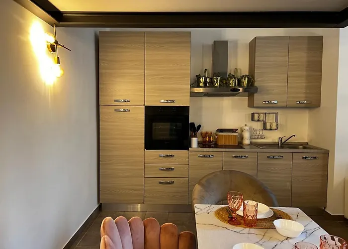 Regina In Porta Romana 2 - Sky Tv, Wifi E Breakfast Box Appartamento Milano