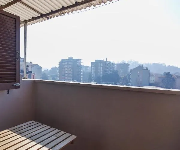Xenia - Newly Renovated Flat In Fiera Area * Milano