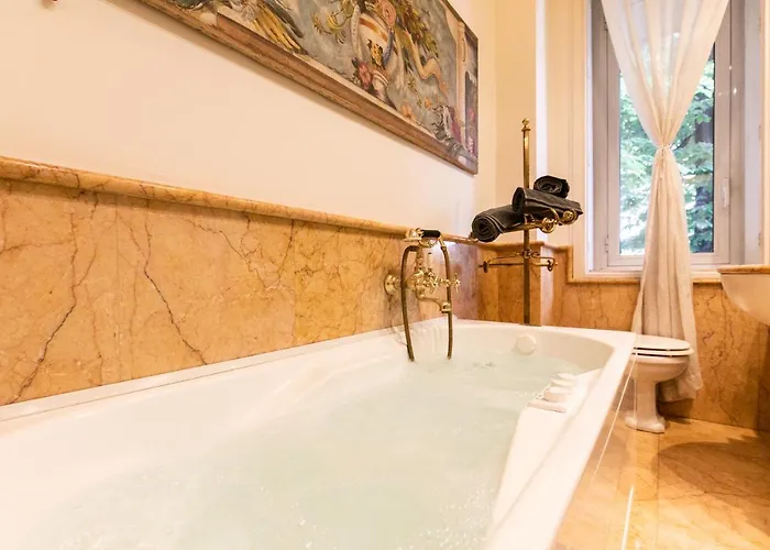 Apartment Klimt - Jacuzzi 5 Star - Luxury Design *