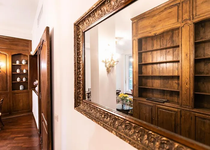 Klimt - Jacuzzi 5 Star - Luxury Design Apartment