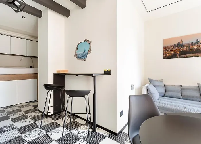 Guesthost - Renovated Apts Apartamento Milão