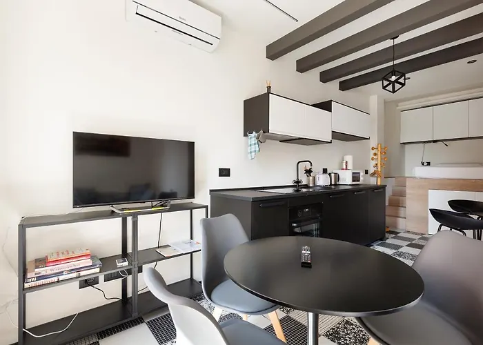 Guesthost - Renovated Apts Apartamento *