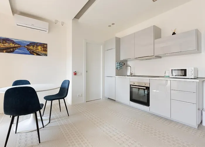 Guesthost - Renovated Apts Apartamento *