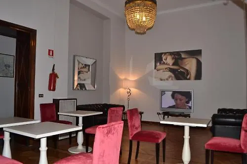 ホテル アポロ 2*