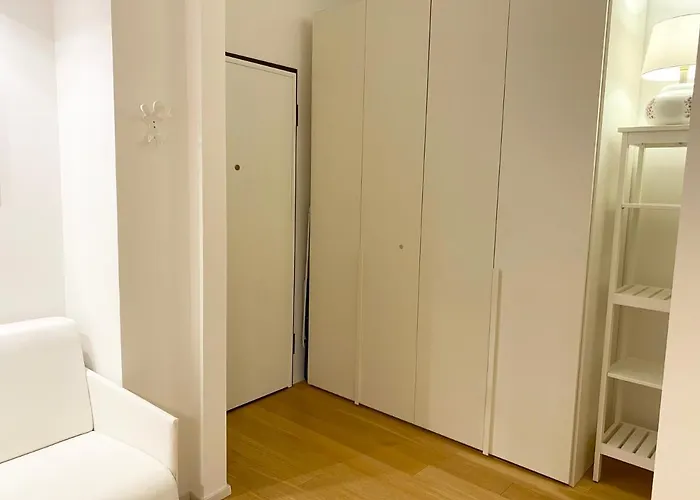 Repubblica One 3* Milano