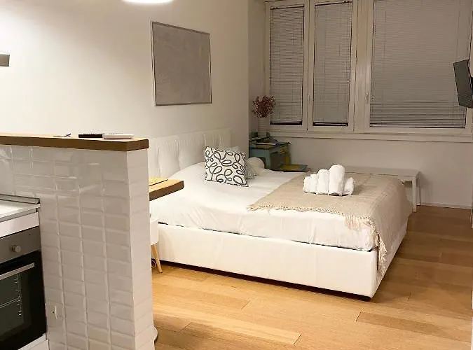 Repubblica One Bed & Breakfast Milano
