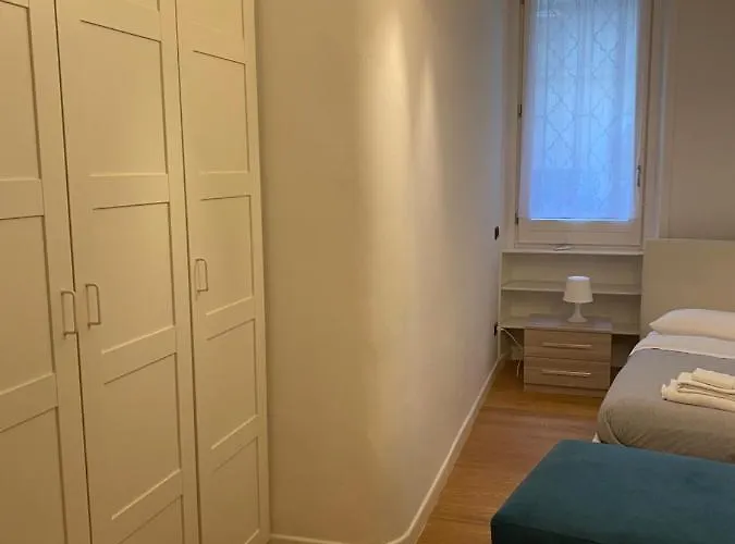 Apartamento Corridoni 6 *