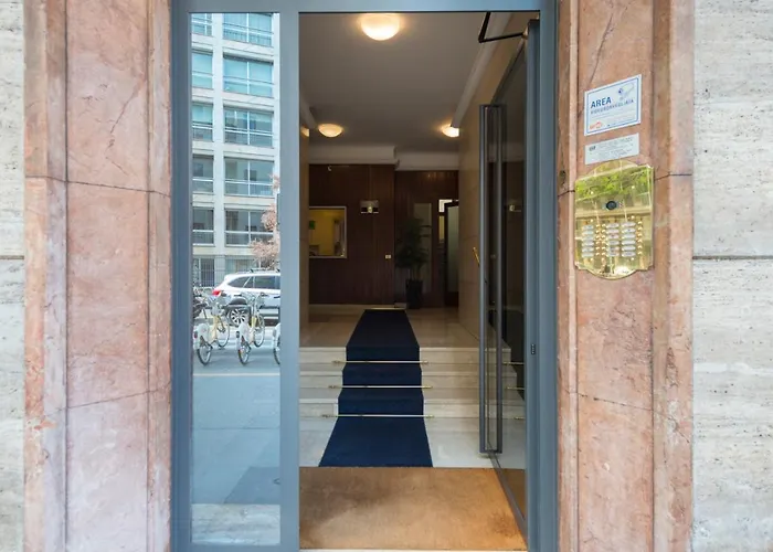 Montenapoleone 5 Min Duomo Fashion Center Apartmán