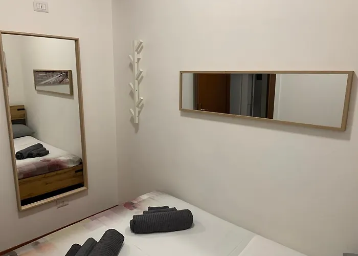 Διαμέρισμα Cosy New In Portello Certosa *