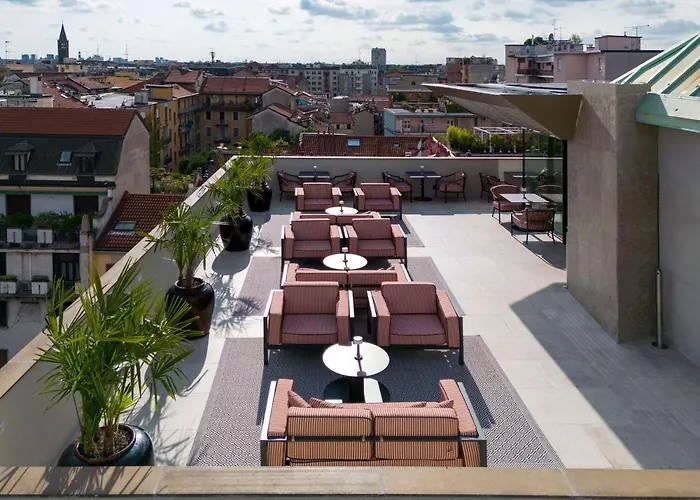 Radisson Collection Hotel, Santa Sofia 5* Mediolan