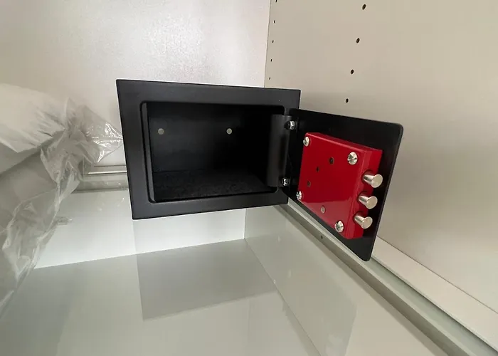 Tricolore בית הארחה