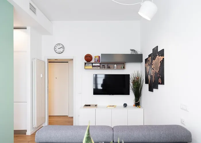 Elegante Bilocale In De Angeli - Piazzale Siena Appartement