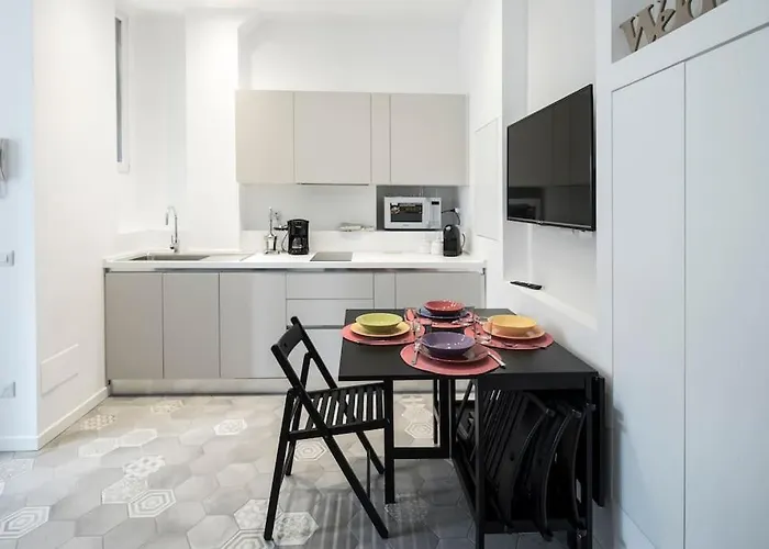 Nella Movida Di Isola-porta Nuova Apartman *