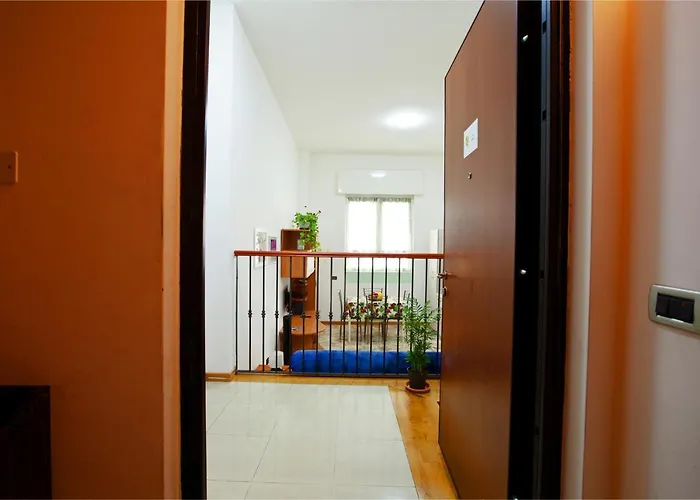 Bilocale A 400m Dalla Stazione Di Lambrate - Casa Abano 밀라노