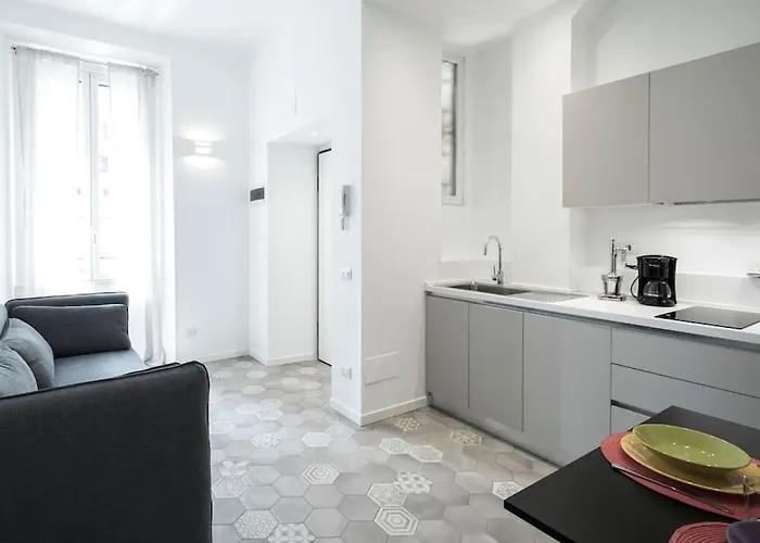 Nella Movida Di Isola-porta Nuova Apartman *
