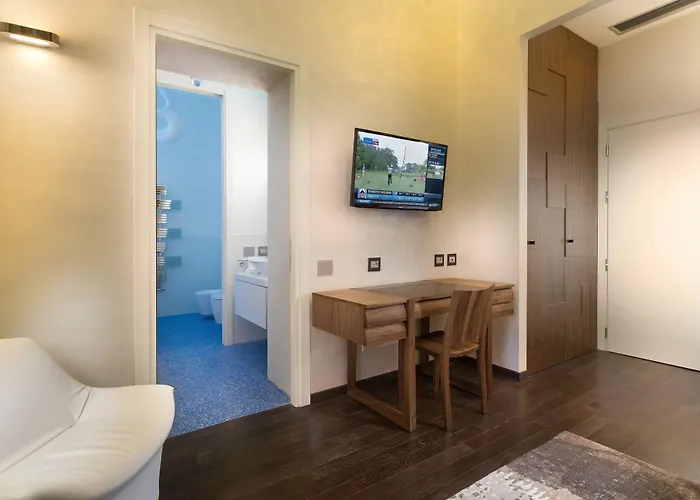 The Glamore Duomo Milão