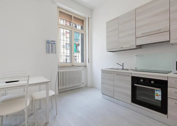 Guesthost - Cosy 25 Sqm Niguarda District Apartment *